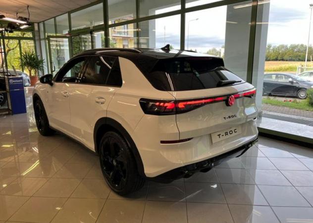 Volkswagen T-Roc T-Roc 1.5 eTSI ACT 150 CV DSG R-Line - Foto 4