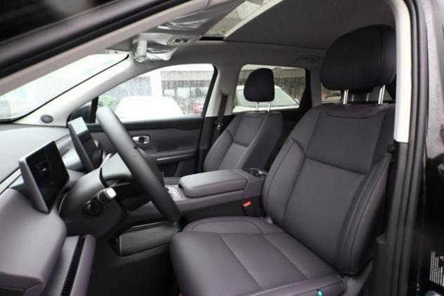 LEAPMOTOR C10 REEV 158kW phev Design rif. 23303716 - Foto 6