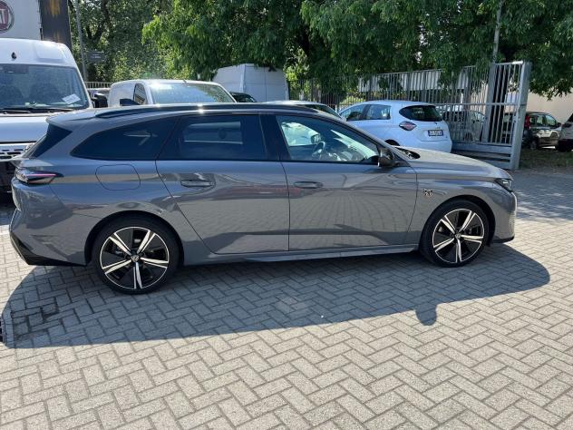 Peugeot 308 GT PureTech 130 EAT8 S&S SW - Foto 6