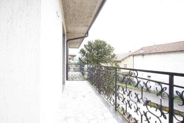 Appartamento di 144 m² con 4 locali in vendita a Casnigo - Foto 8