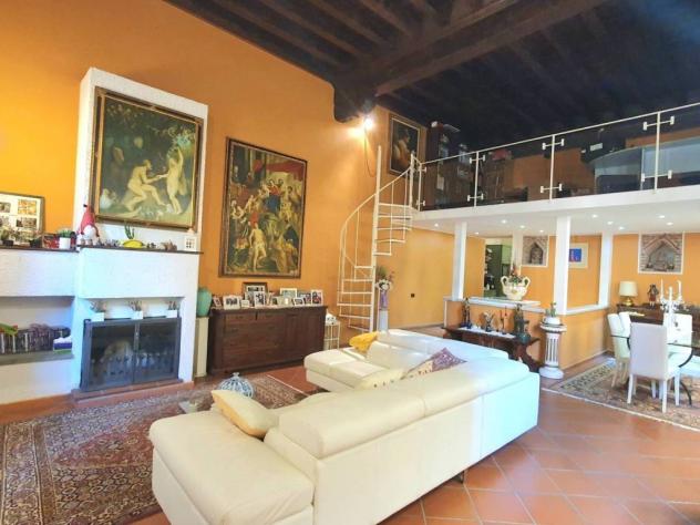 Appartamento in vendita a Lucca 220 mq Rif: 1227193