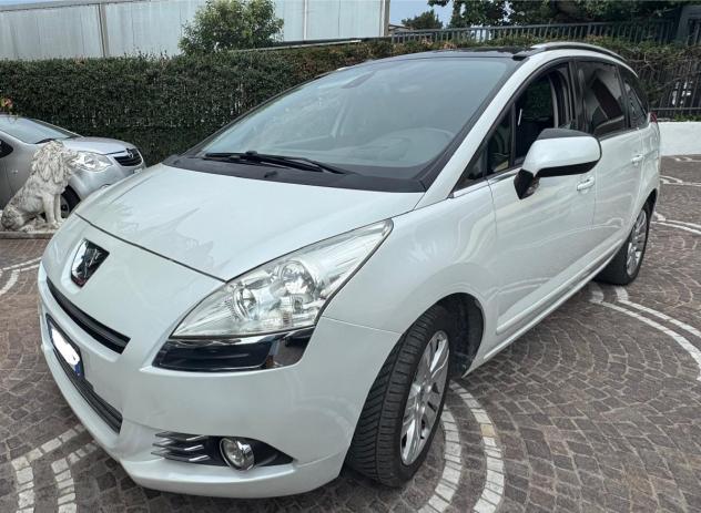 PEUGEOT 5008 1.6 HDi 112CV Allure Camb autom - Foto 3