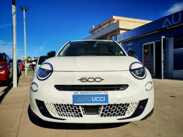 FIAT 600 Hybrid MHEV DCT La Prima 100 CV rif. 24216274 - Foto 4