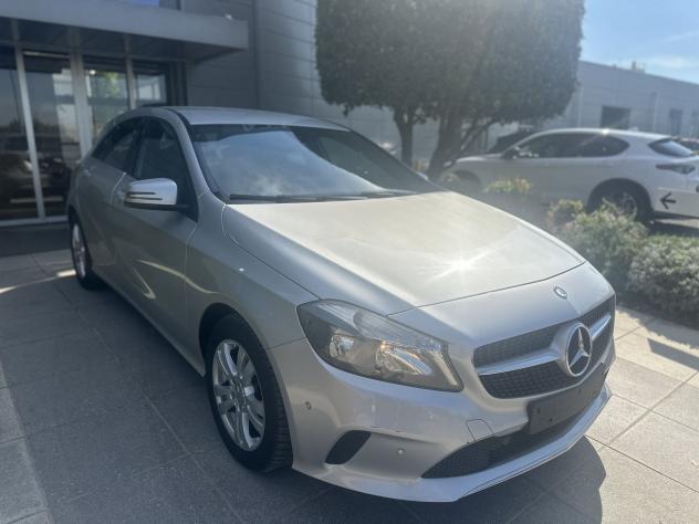 Mercedes-Benz Classe A A 220 d Business 177cv auto *17'', HARMAN KARDON, PROMO AZZURRA* - Foto 3