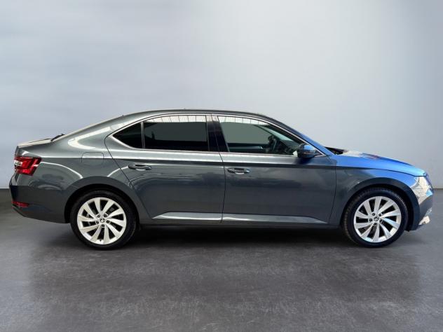 Škoda Superb 2.0 TDI AMBITION 110KW - Foto 5
