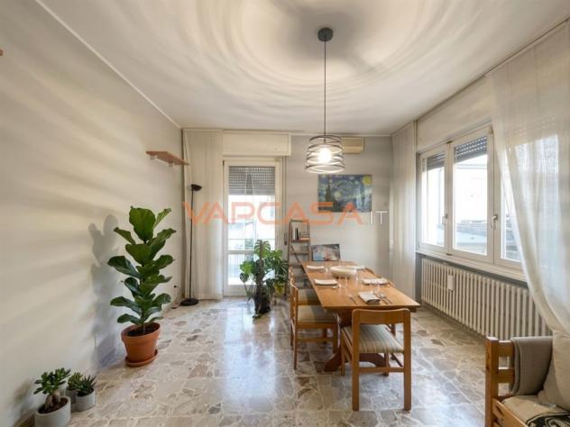 BILOCALE CON INGRESSO INDIPENDENTE, BALCONE E BOX - Foto 2