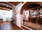 Rufina vendesi azienda agricola 12 vani 560 Mq