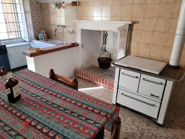CASA INDIPENDENTE CON CORTILE E GIARDINO ESCLUSIVO - Foto 5
