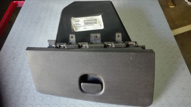 Cassetto portaoggetti Fiat Panda del 2016