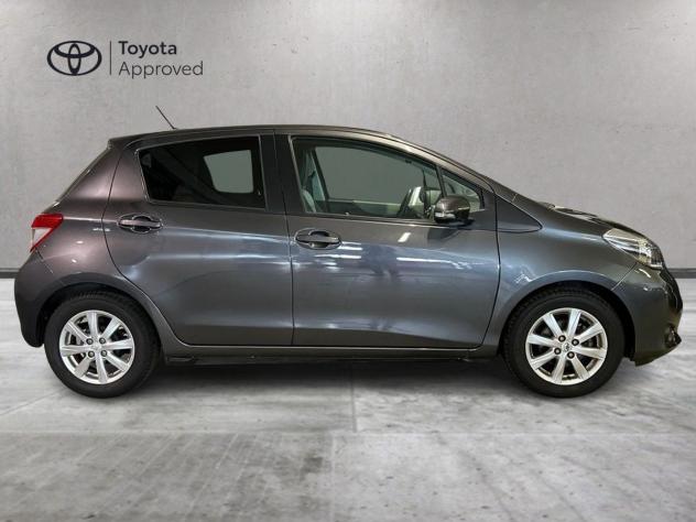 Toyota Yaris Yaris 5p 1.3 Lounge s&s cvt - Foto 3