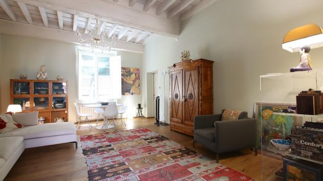 Appartamento in vendita a Lucca