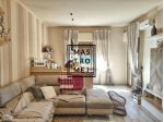 VILLA di 15 vani e di 500 mq (MONTECARLO) rif. 3203