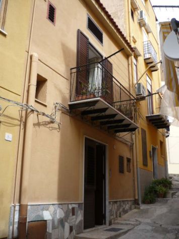 Casa indipendente arreadata