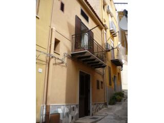 Casa indipendente arreadata