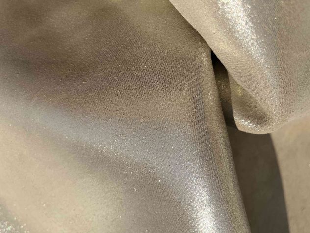 Pelle di vitello resinata polvere oro – Sp. 1,8 - Foto 3