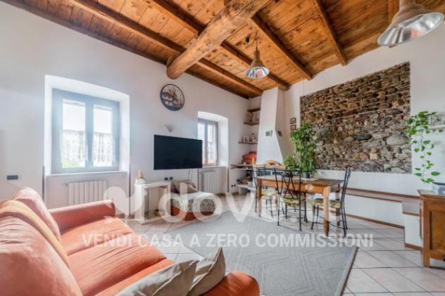 Appartamento di 100 m² con 3 locali e posto auto in vendita a Casciago
