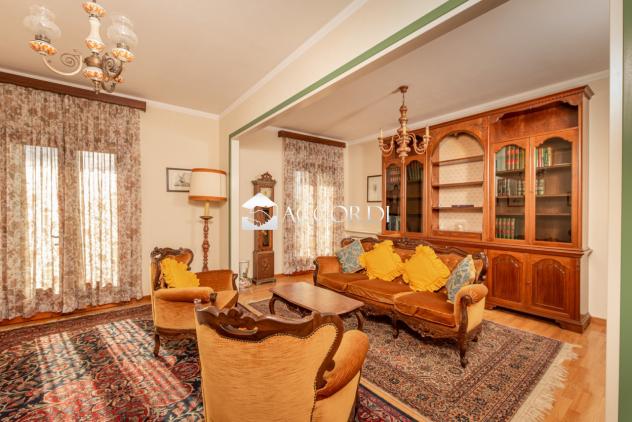 VILLA di 21 vani e di 800 mq (POSSAGNO) rif. DG206AB - Foto 13