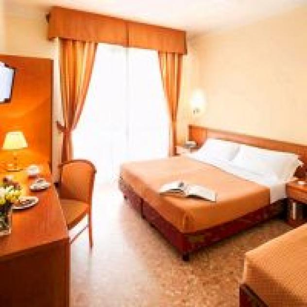 Hotel Centrale Curtis di Trezzani A. & C. S.n.c. - Foto 4