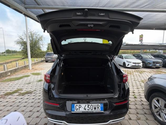 Opel Grandland 1.2 Turbo 12V 130 CV aut. Business Elegance - Foto 8