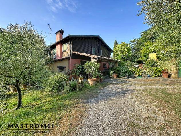 CASA INDIPENDENTE di 6 vani e di 120 mq (MONTECARLO) rif. 3615 - Foto 14