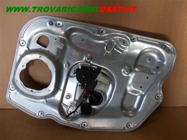 ALZACR.PORTA ANT. D. 6 FILI GIULIETTA  Carrozzeria  Lamierati esterni  Porte  Alzacristallo por ALFA ROMEO - GIULIETTA - 01-03-2010 -
