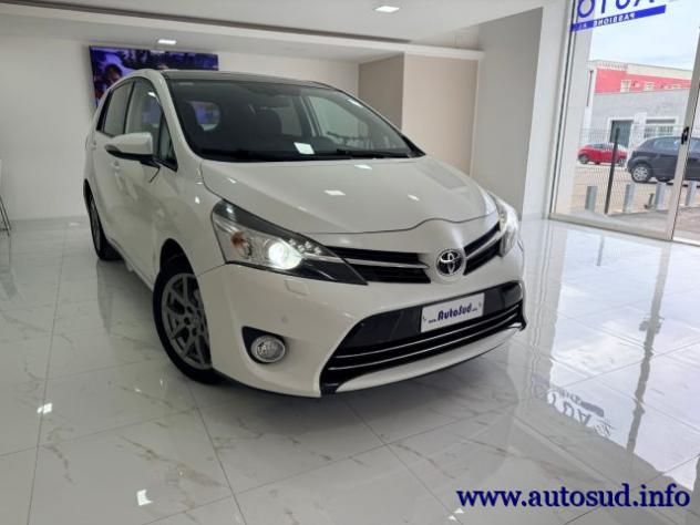 TOYOTA Verso 2.0 D Active 7 posti rif. 23896893