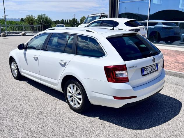 Škoda Octavia 1.6 TDI CR 110cv Executive SW - Foto 4