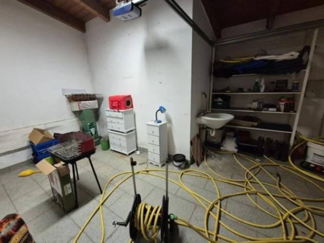 Immobile in asta di 900 m² con più di 5 locali e box auto in vendita a Reano - Foto 8