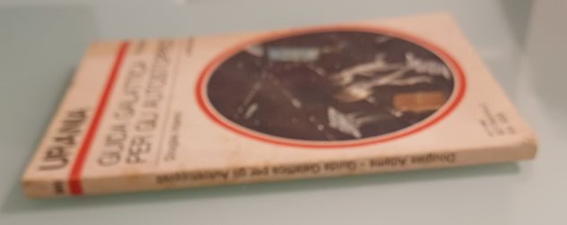 Guida galattica per gli autostoppisti di Douglas Adams. - Foto 3