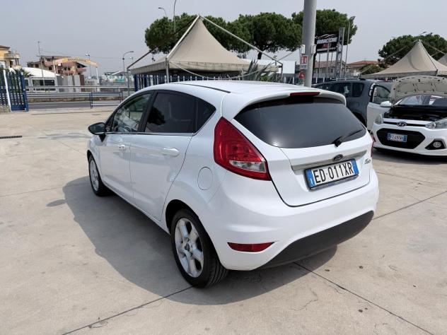 Ford Fiesta 1.2 82 CV 5 porte Titanium - Foto 6