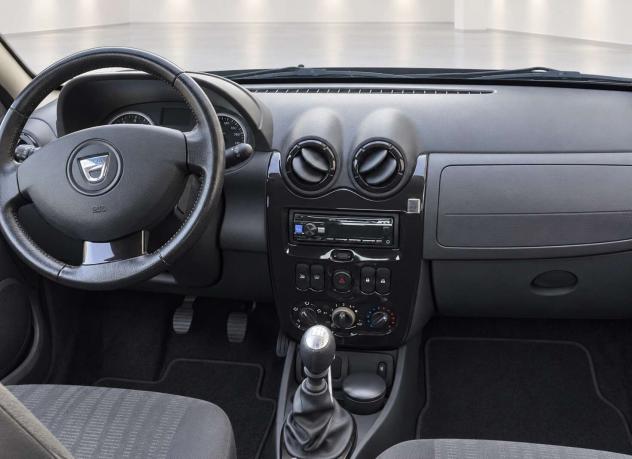 Dacia Duster Ok neopatentati unico proprietario 12 mesi garanzi - Foto 6