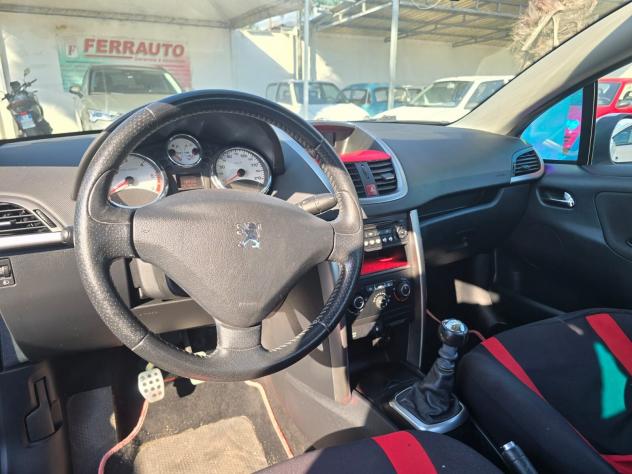 Peugeot 207 CC 1.6 8V HDi 112CV Allure - Foto 10