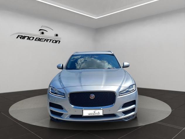 Jaguar F-Pace 2.0d 180 CV AWD aut. Prestige - Foto 2