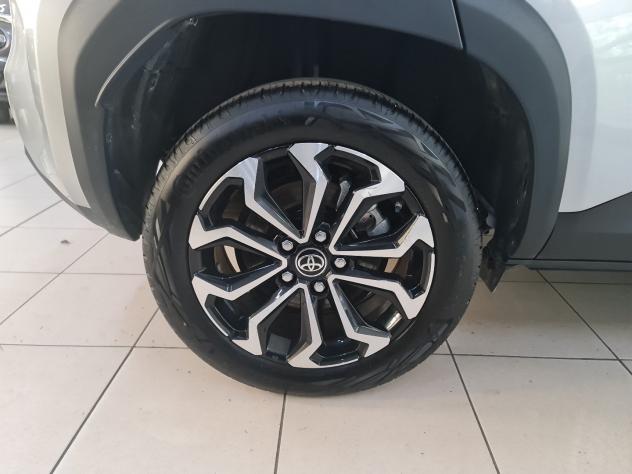 Toyota Yaris Cross 1.5H (116 CV) E-CVT Trend AWD-i - Foto 7