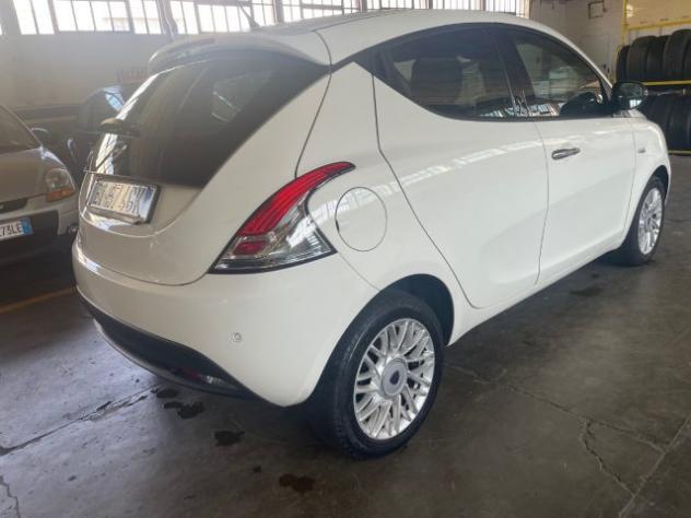 LANCIA Y 0.9 TwinAir 85 CV 5 porte S&S Gold rif. 23969295 - Foto 2