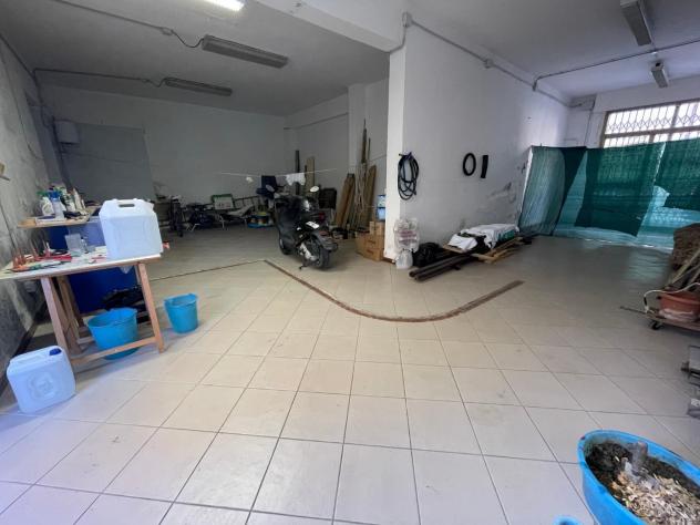 Magazzino in vendita a Poggibonsi 80 mq  Rif: 1143420