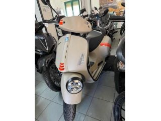 PIAGGIO Vespa 300 GTV 310 13 rif. 23790437