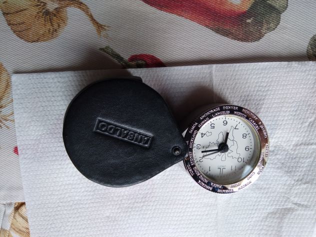 Orologio da viaggio con custodia