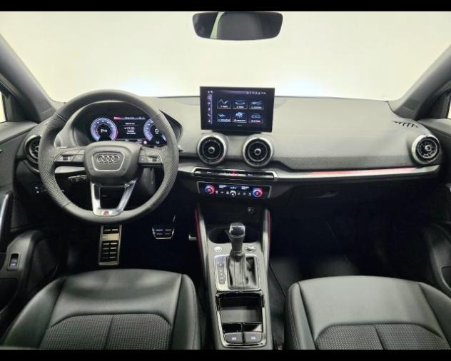 AUDI Q2 35 TFSI S-TRONIC IDENTITY BLACK rif. 24057976 - Foto 4