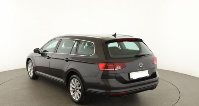Volkswagen Passat Variant 1.6 TDI SCR Business BlueMotion Technology - Foto 2