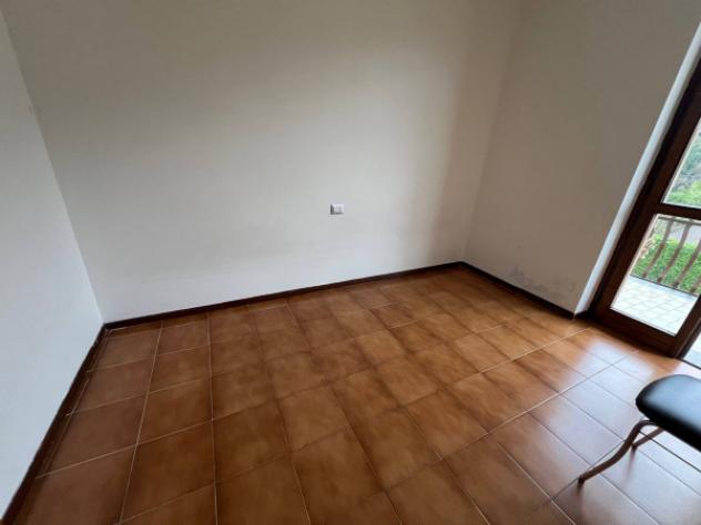 Appartamento di 90 m² con 3 locali e box auto in vendita a Foresto Sparso - Foto 5