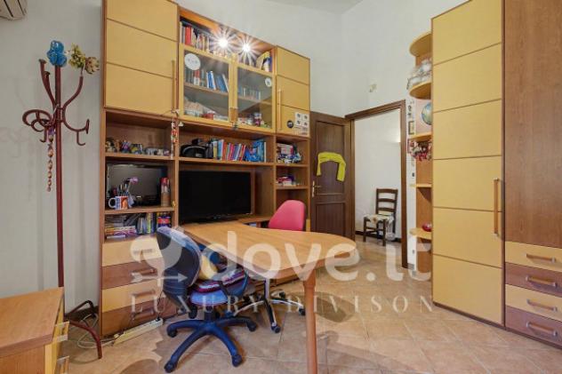 Villa di 350 m² con più di 5 locali e box auto doppio in vendita a Roma - Foto 17