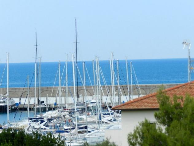 APPARTAMENTO di 4 vani e di 70 mq (ROSIGNANO MARITTIMO - zona mare Rosignano, Rosignano Solvay) rif. R0383 - Foto 12