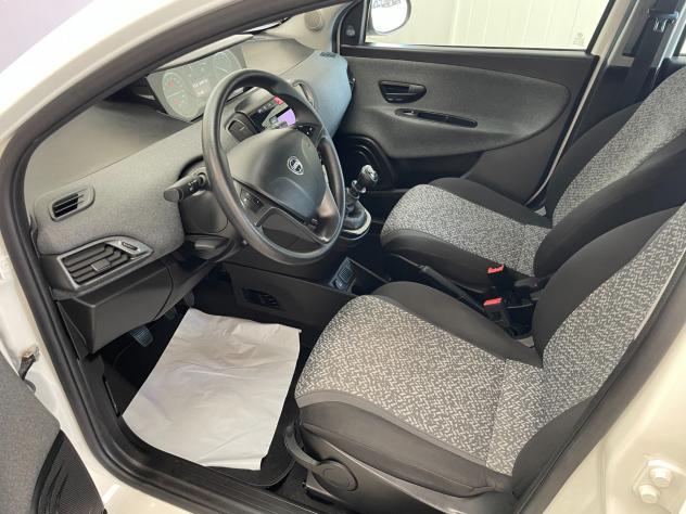Lancia Ypsilon 1.0 FireFly 5 porte Hybrid Ecochic Silver - Foto 10