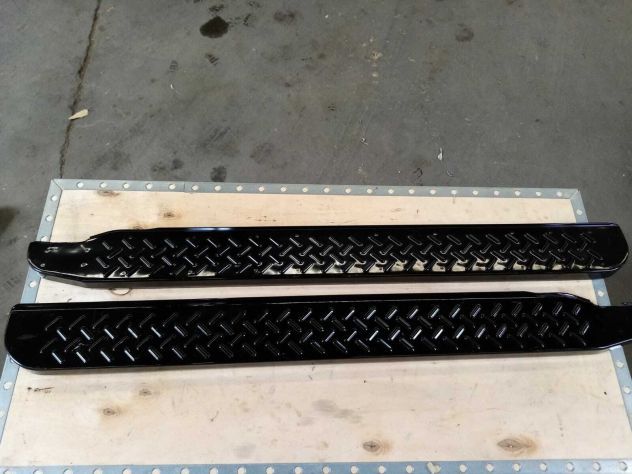 PEDANA LATERALE TOYOTA LAND CRUISER SERIE 70 51708-90K00 51707-90K00
