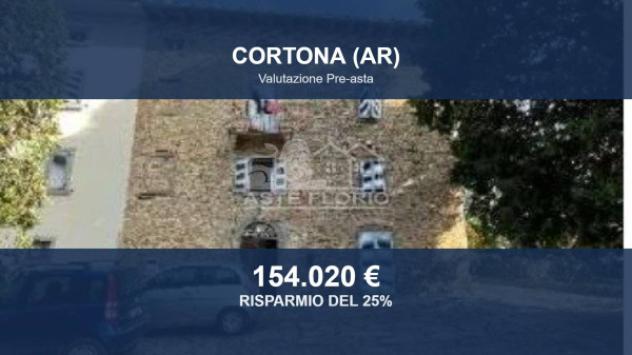 Immobile in asta di 345 m² con più di 5 locali in vendita a Cortona