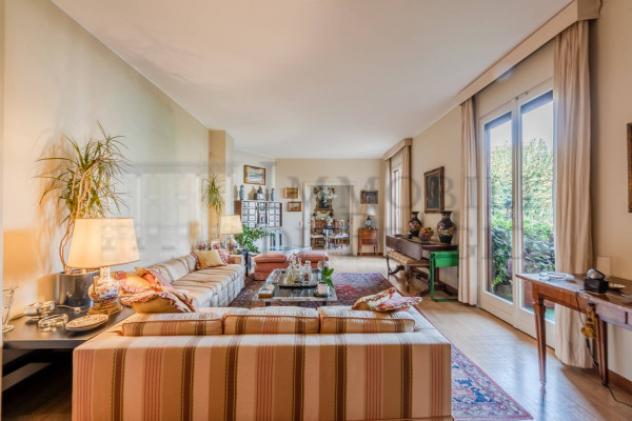 Appartamento di 236 m² con 5 locali e box auto doppio in vendita a Milano - Foto 3