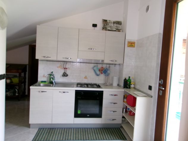 BELLISSIMO TRILOCALE ECOLOGICO IN VILLA DI 90 MQ. AFFORI CENTRO A 100 MT DA MM - Foto 2