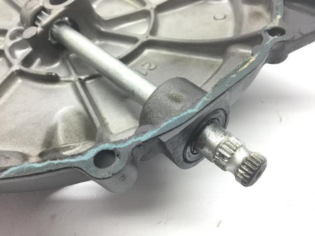 SUZUKI RF R 600 CARTER COPERCHIO FRIZIONE CON ALBERO DISINNESTO 1993 1996 GN76A - Foto 10