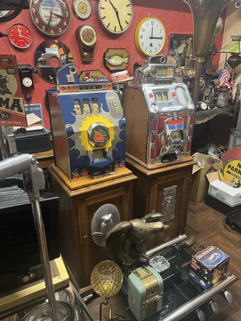Modernariato juke box ed oggetti del 900’ - Foto 7